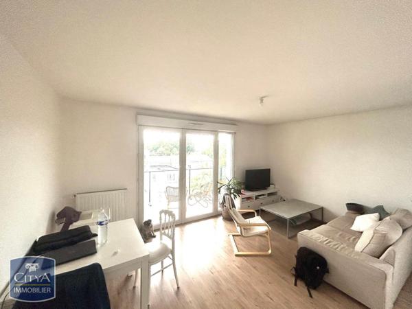 Appartement à louer 3 pièces 59.79m² Croix (59170)