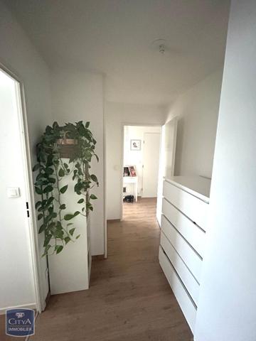 Appartement à louer 3 pièces 59.79m² Croix (59170)