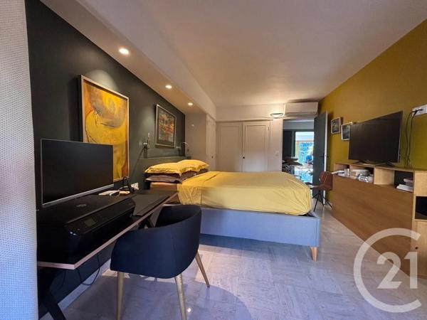 Appartement F3 à vendre  3 pièces - 83,04 m 2   LE CANNET  - 06