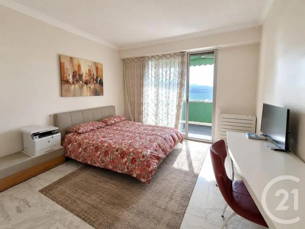 Appartement F4 à vendre  4 pièces - 126,70 m 2   ROQUEBRUNE CAP MARTIN  - 06
