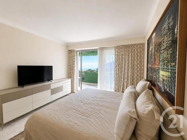 Appartement F4 à vendre  4 pièces - 126,70 m 2   ROQUEBRUNE CAP MARTIN  - 06