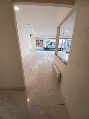 Immeuble en Pierres Rénové en Plein Centre-Ville de Sainte-Foy-la-Grande