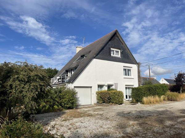 Maison familiale avec espace indépendant et terrain de 1 800 m² – Plobannalec-Lesconil
