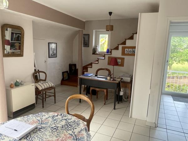Maison familiale avec espace indépendant et terrain de 1 800 m² – Plobannalec-Lesconil