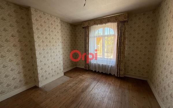 Maison à vendre    5 pièces •  Roisel
