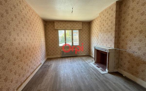 Maison à vendre    5 pièces •  Roisel