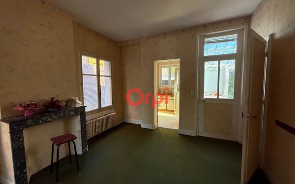 Maison à vendre    5 pièces •  Roisel