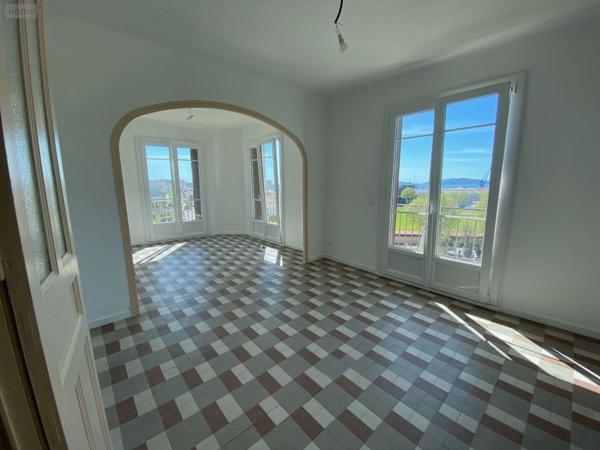 Appartement rénové à louer à Toulon dans le Var (83000), ref : 042/811   
Pont du Las