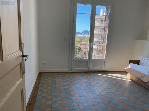 Appartement rénové à louer à Toulon dans le Var (83000), ref : 042/811   
Pont du Las