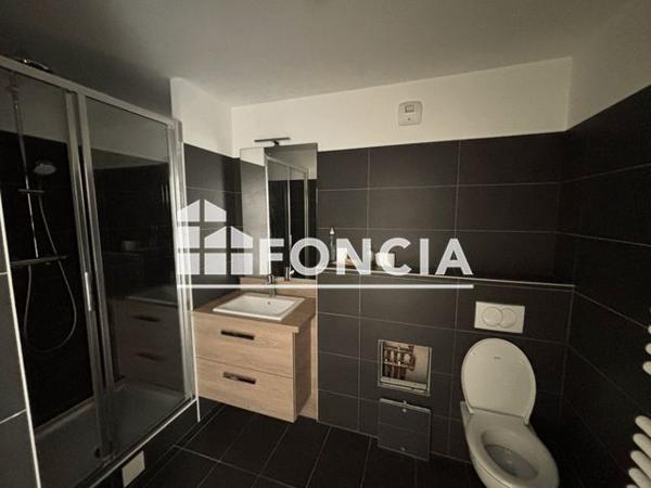 Location Appartement 3 pièces 70.9 m² - 80 RUE ROSTROPOVITCH - Paris 75017