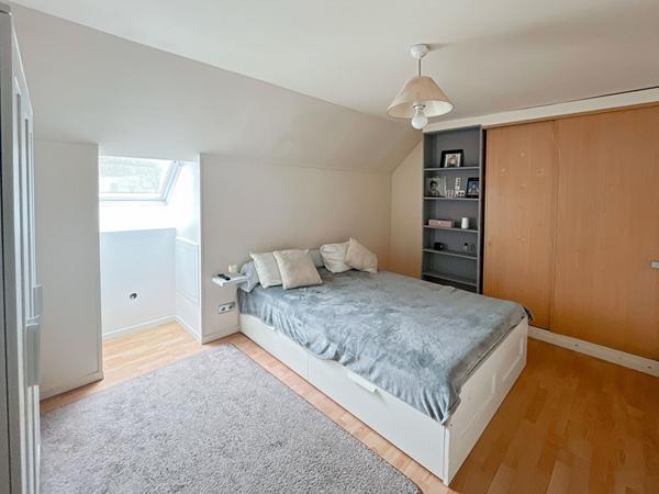 Maison 10 pièces 200 m² 6 chambres