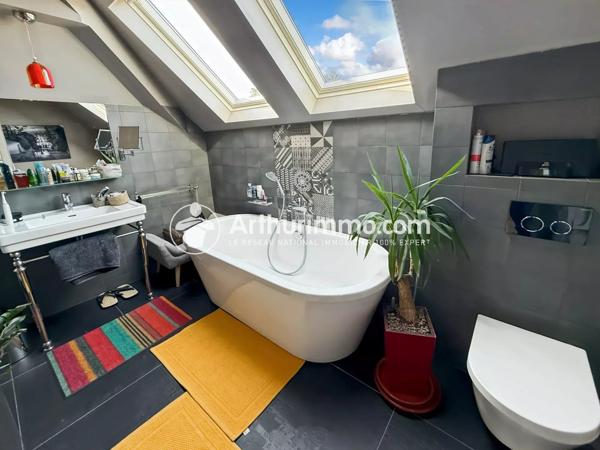 Vente                                                      Maison
                        
                     9 pièces                      195 m2                     à Soisy-sur-Seine