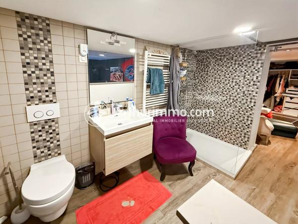Vente                                                      Maison
                        
                     9 pièces                      195 m2                     à Soisy-sur-Seine