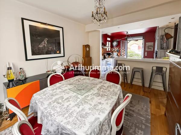Vente                                                      Maison
                        
                     9 pièces                      195 m2                     à Soisy-sur-Seine