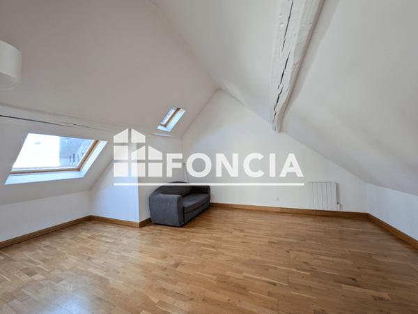 Location Studio 22.73 m² - 237 RUE EAU DE ROBEC Rouen 76000