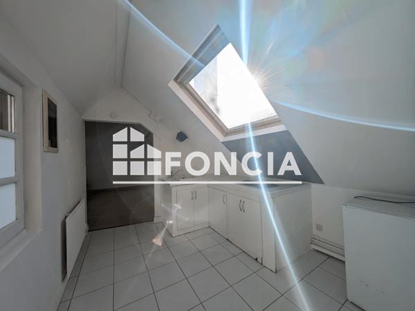 Location Studio 22.73 m² - 237 RUE EAU DE ROBEC Rouen 76000
