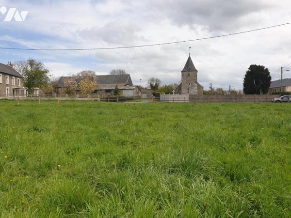 Proche AUNAY SUR ODON : PARCELLE DE TERRAIN A BATIR de 576 m²