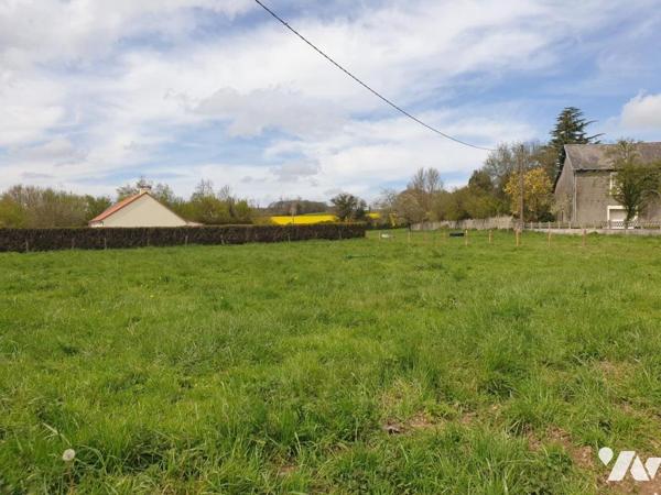 Proche AUNAY SUR ODON : PARCELLE DE TERRAIN A BATIR de 576 m²