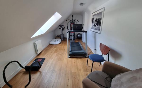 Maison à vendre    7 pièces •  Nogent-l'Artaud