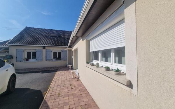 Maison à vendre    7 pièces •  Nogent-l'Artaud