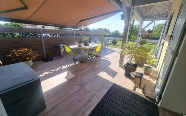 Maison à vendre    7 pièces •  Nogent-l'Artaud