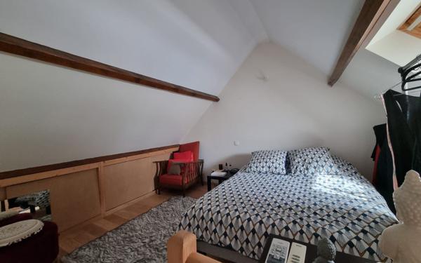 Maison à vendre    7 pièces •  Nogent-l'Artaud