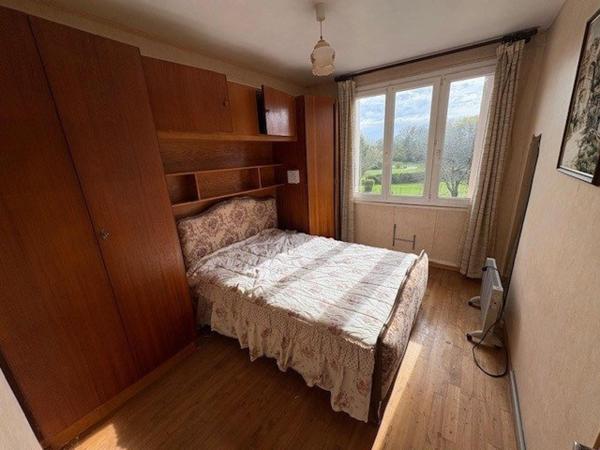 Maison de ville 3 chambres et dépendances