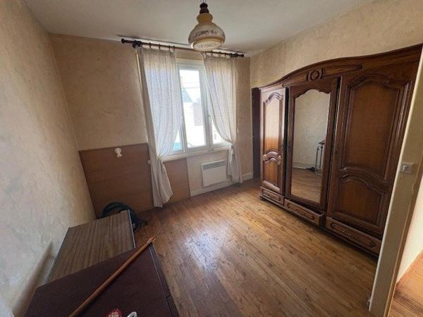 Maison de ville 3 chambres et dépendances