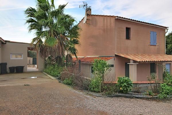 À LOUER - EN EXCLUSIVITÉ A VIDAUBAN -  MAISON DE 120m²