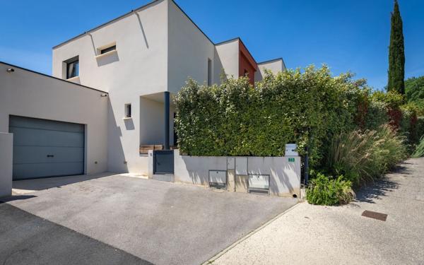 Maison à vendre    5 pièces •  Saint-Gély-du-Fesc