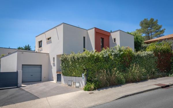 Maison à vendre    5 pièces •  Saint-Gély-du-Fesc