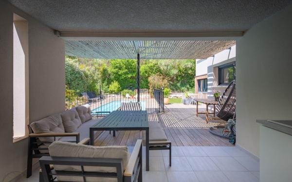 Maison à vendre    5 pièces •  Saint-Gély-du-Fesc