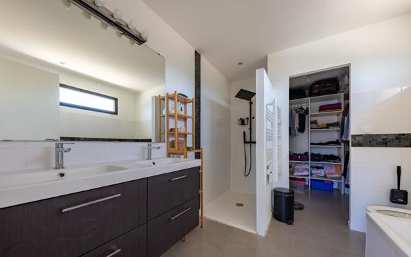 Maison à vendre    5 pièces •  Saint-Gély-du-Fesc