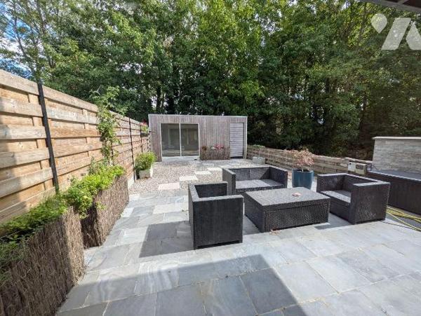 À vendre : Loft d'exception au c?ur de Wormhout ? 246 m² habitables

Situé en plein centre de...