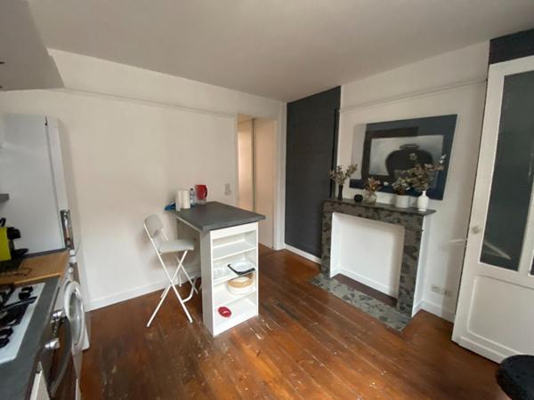 A LOUER : T2 à LILLE • rue de l'Hôpital militaire - Centre ville • 800 € CC • Réf. 746-001