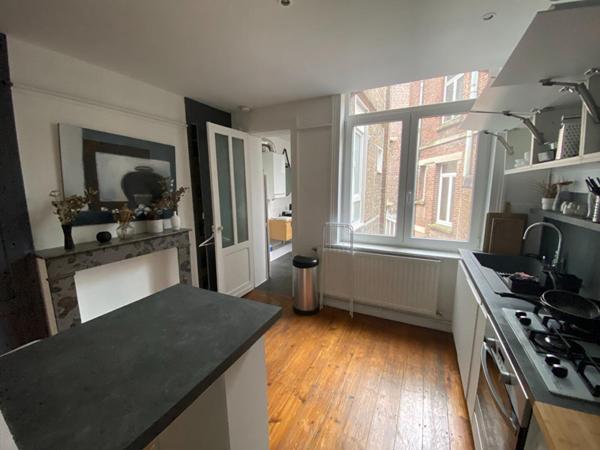 A LOUER : T2 à LILLE • rue de l'Hôpital militaire - Centre ville • 800 € CC • Réf. 746-001