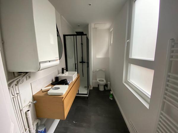 A LOUER : T2 à LILLE • rue de l'Hôpital militaire - Centre ville • 800 € CC • Réf. 746-001