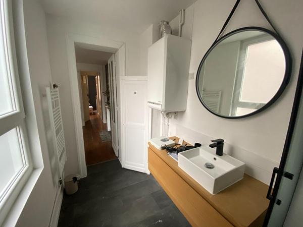 A LOUER : T2 à LILLE • rue de l'Hôpital militaire - Centre ville • 800 € CC • Réf. 746-001