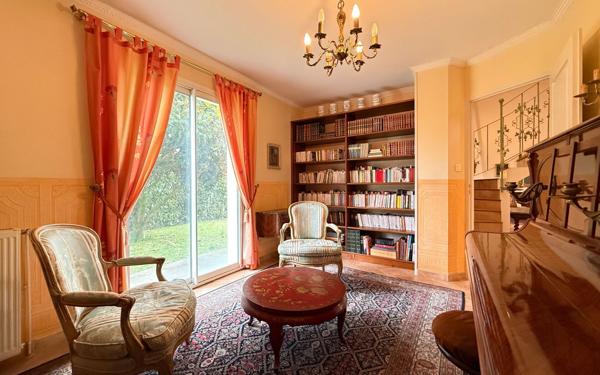 Maison à vendre    6 pièces •  Saint-Palais-sur-Mer