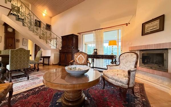 Maison à vendre    6 pièces •  Saint-Palais-sur-Mer