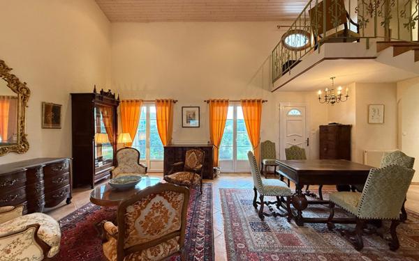 Maison à vendre    6 pièces •  Saint-Palais-sur-Mer