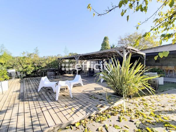 Fonds De Commerce
        
        - 200 m² Exclusivité 280 000 € *