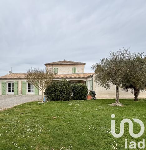 Maison à vendre 11 pièces 297 m² Jonzac