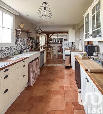 Maison à vendre 11 pièces 297 m² Jonzac