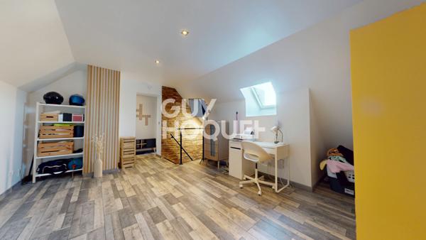 MAISON À VENDRE DE 6 PIÈCES DE 180,00 M²