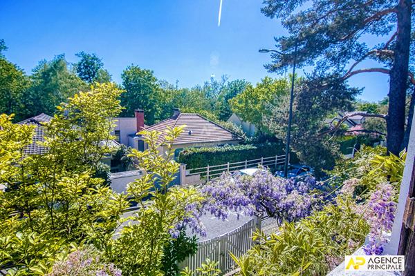 Le Chesnay Parc Aubert - Maison ancienne 130 m² habitables sur parcelle d'environ 400 m² 850 000 € **  - Référence  28438