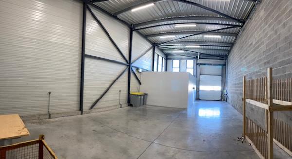 EXCLUSIVITE : A LOUER TRES BEAU Local d'activité 155 m² - Saint Herblain ATLANTIS