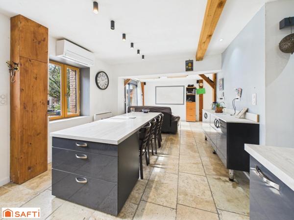 Magnifique Maison de Village Rénovée!!!