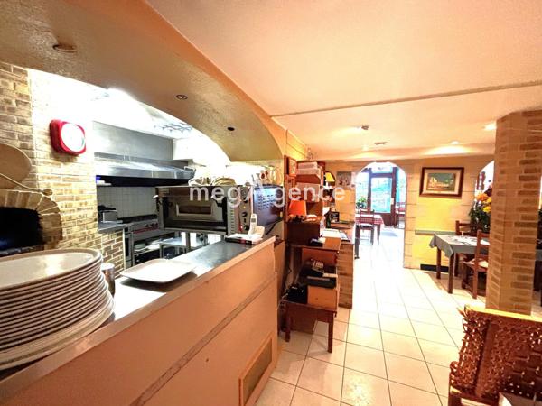 Fonds De Commerce à Baugé-en-Anjou, 49150 - 240m²