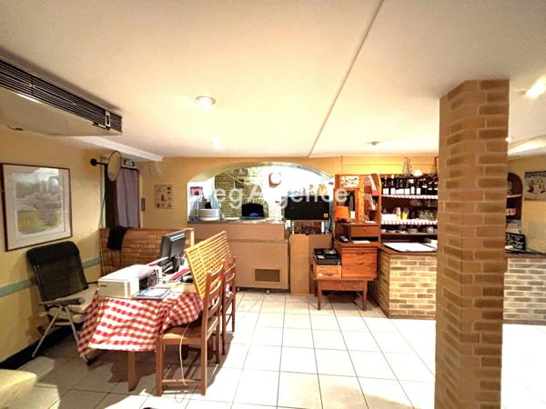 Fonds De Commerce à Baugé-en-Anjou, 49150 - 240m²